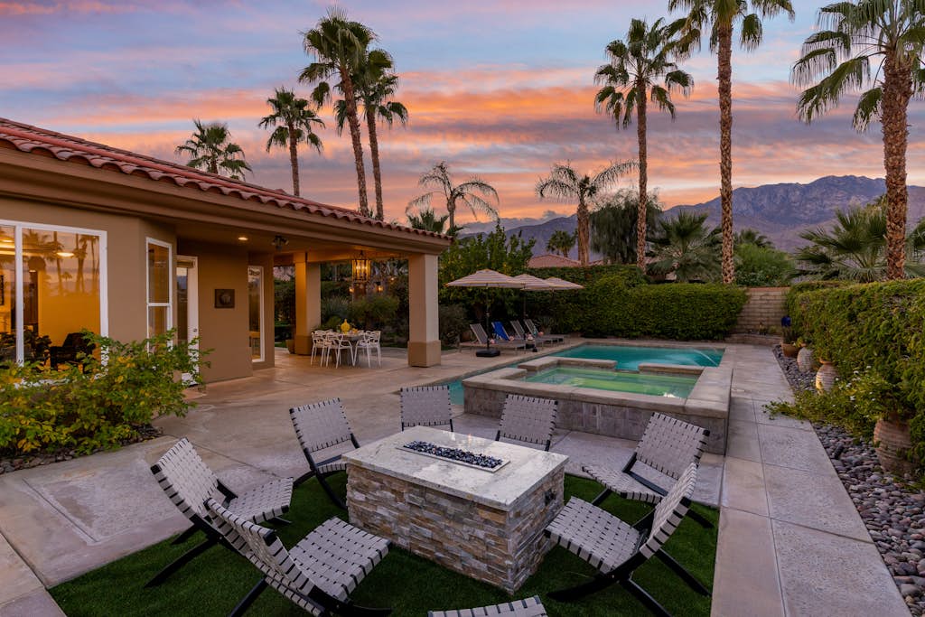 Mon Cheri Estate – Luxury Retreat w/ Pool & Spa