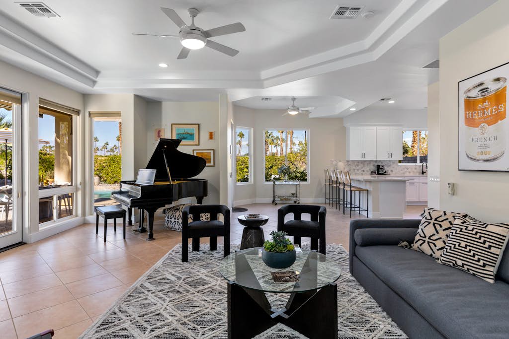 Mon Cheri Estate – Luxury Retreat w/ Pool & Spa