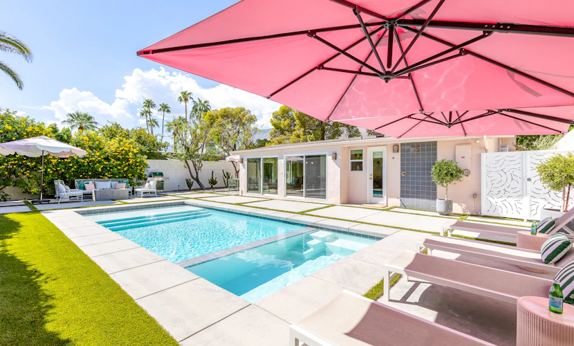 Pavilion Palm Springs – Movie Colony Retreat
