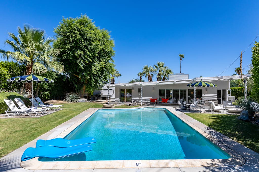 Racquet Club Rendezvous – Palm Springs Escape