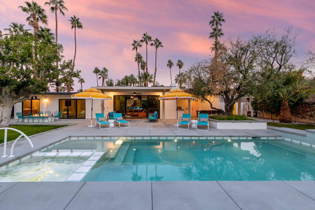 Poolside Gossip - Swanky Mid-Mod Retreat
