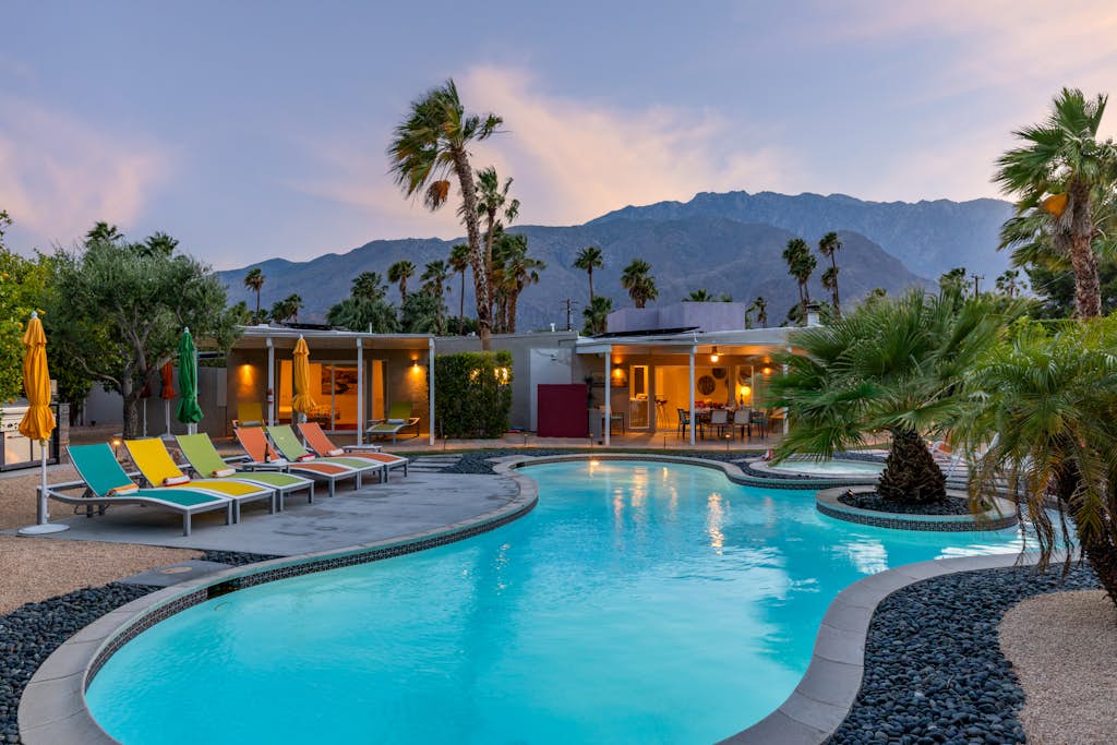 Lux Lounge – Butterfly Alexander Palm Springs