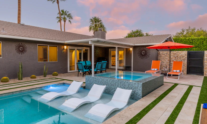 Haus of Tranquility - Desert Pool Retreat