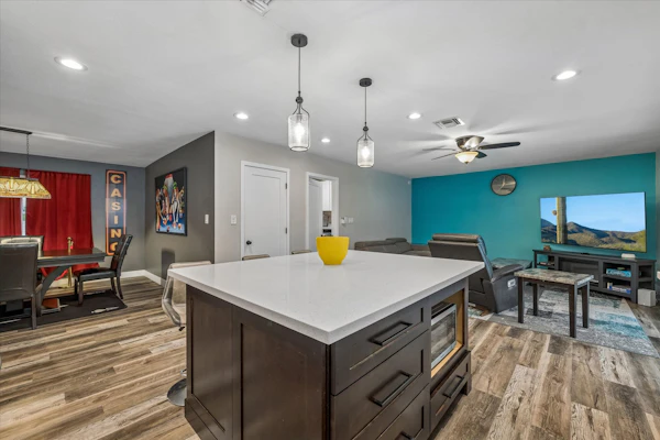 Roll and Roam - private pool, fire pit, games, and just minutes from Old Town Scottsdale