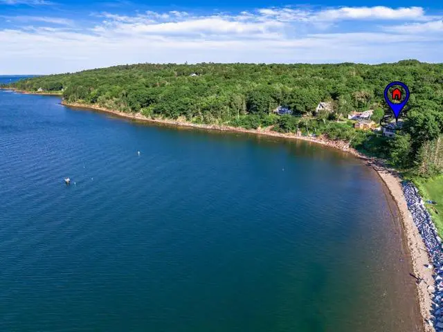 Lookout on Waters Edge