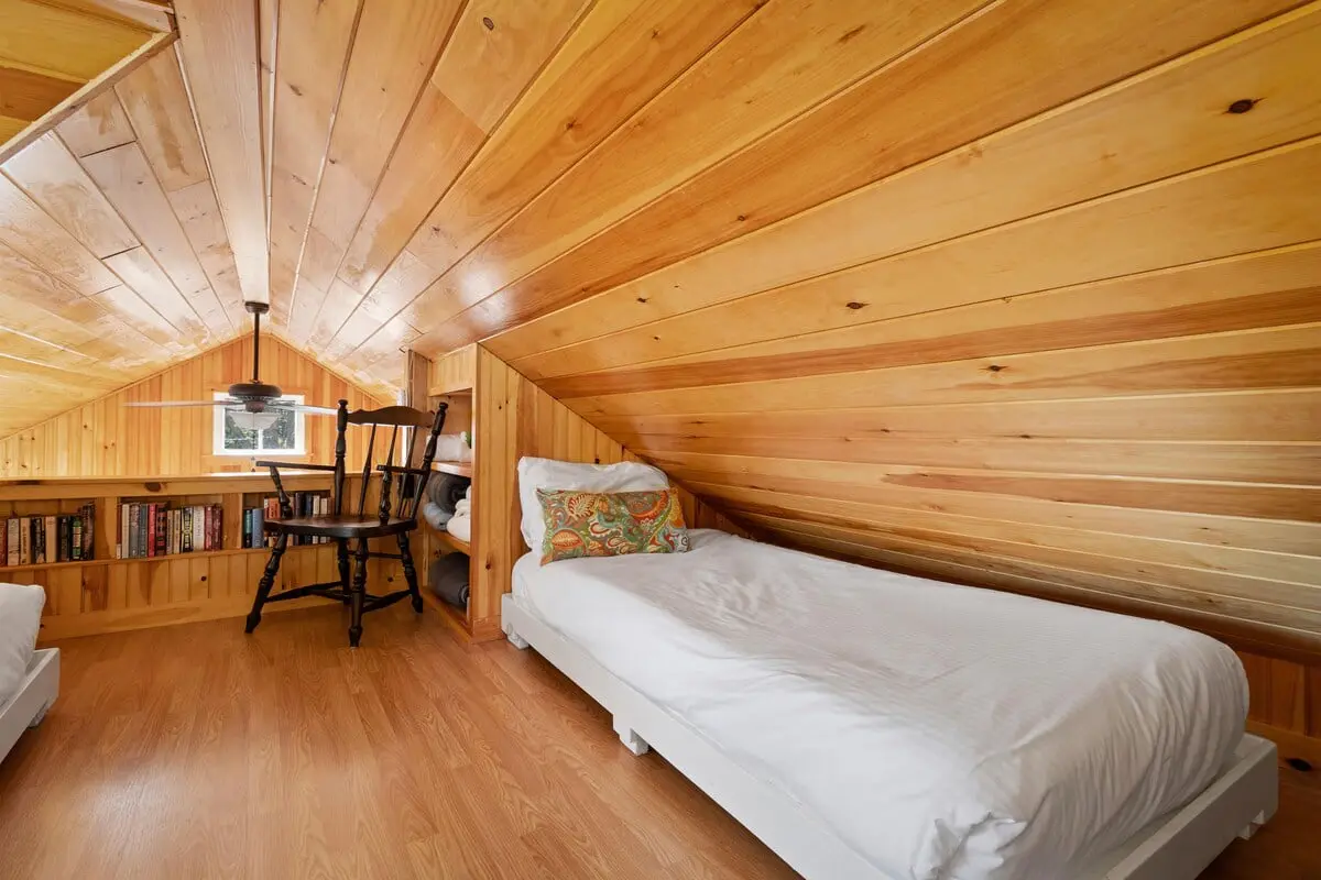 Settlers Cottage
