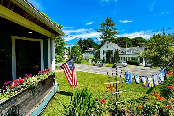 High Street Haven, steps to Camden Harbor