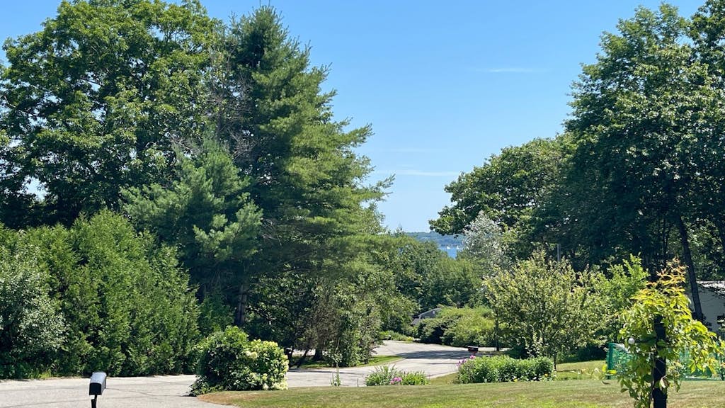 Penobscot View, 4 bedroom home in Rockland Maine