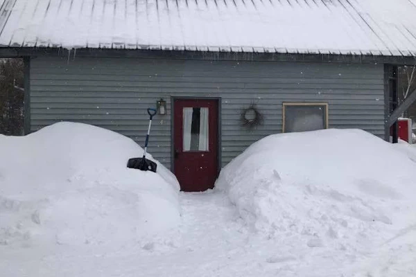 Morning Glory - Moose River Cabin | Spacious Famil