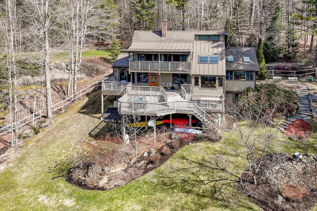 Riverside on Hopkins, waterfront with dock, 4 Bed,