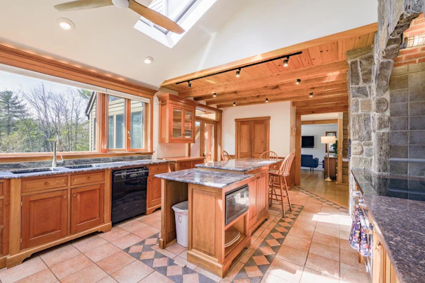 Riverside on Hopkins, waterfront with dock, 4 Bed,