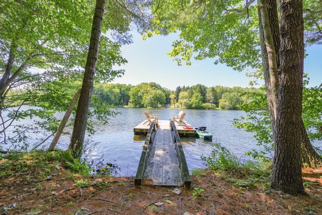 Riverside on Hopkins, waterfront with dock, 4 Bed,