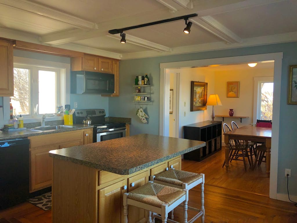 3 bedroom 2.5 bath apartment with views of Rocklan