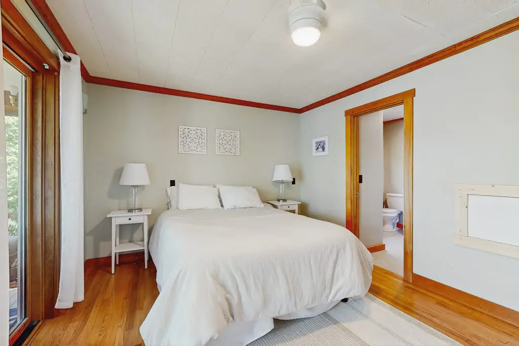 Heart Pond Hideaway & Annex