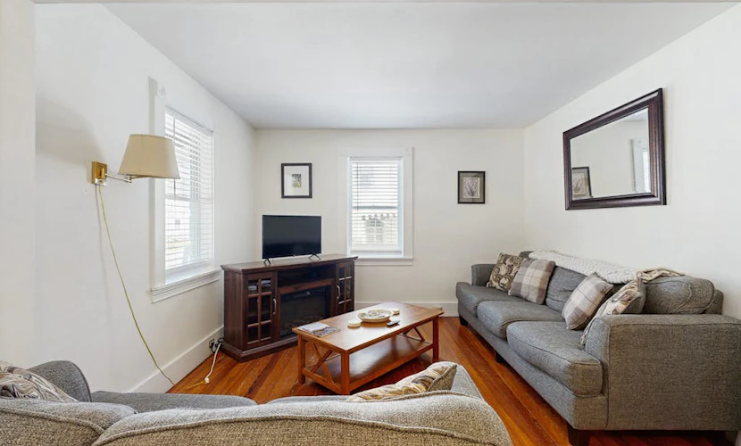 Countryside home with classic front porch - walk to town/Acadia/Glen Mary Park