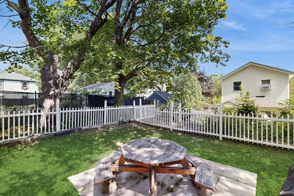 Countryside home with classic front porch - walk to town/Acadia/Glen Mary Park