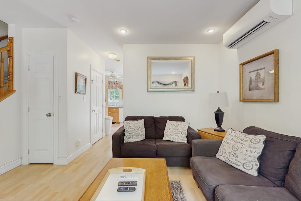 Ideally Located Home w/ Deck, WiFi & Washer/Dryer - Walk into Town & Acadia