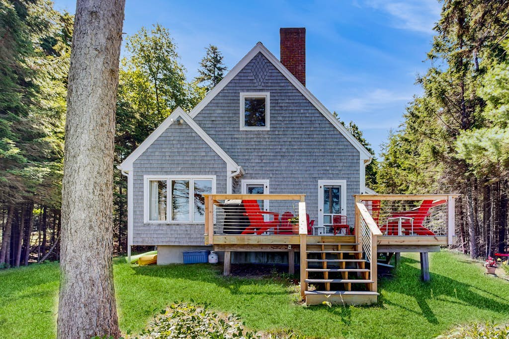 Dog-friendly, waterfront home on St. George River with shore access, great views