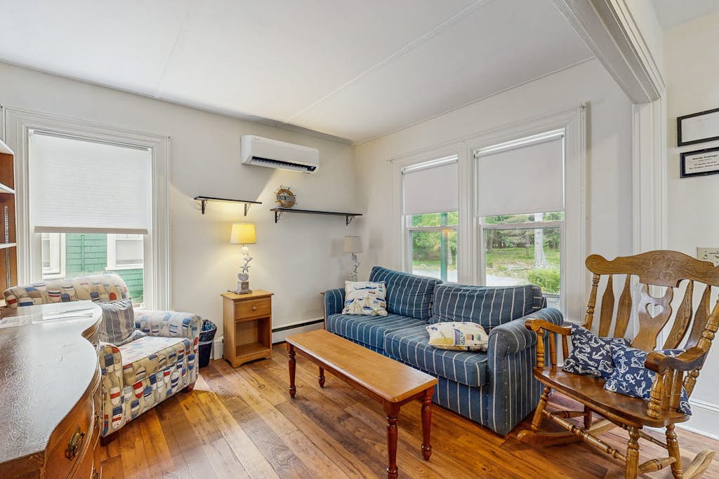Quaint Family-Friendly Cottage Near Main Street w/Free WiFi and Partial A/C