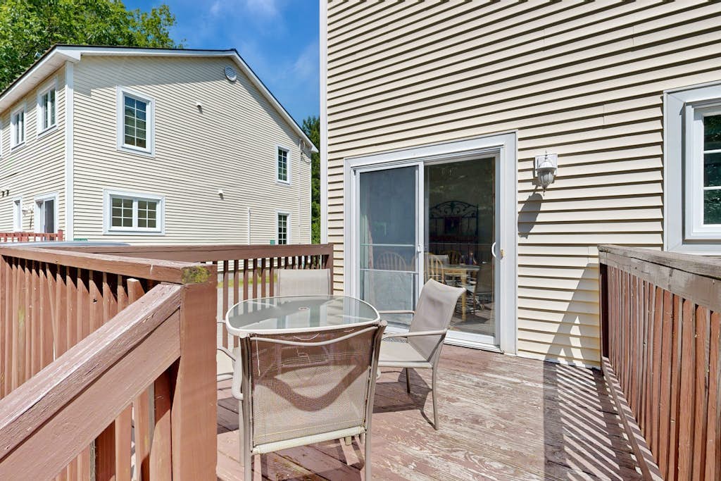 Perfect Cottage Near Downtown & Glen Mary Park w/ Full Kitchen, Free WiFi, More