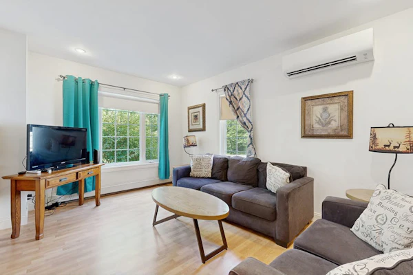 Bright Home next to Glen Mary Park w/ Deck, Grill, WiFi - Walk into Town/Acadia
