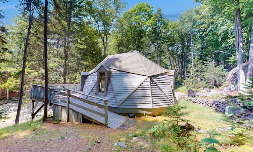 Geodesic Dome w/ Riverfront Deck, Lovely Views, & High-Speed WiFi - Dogs Welcome
