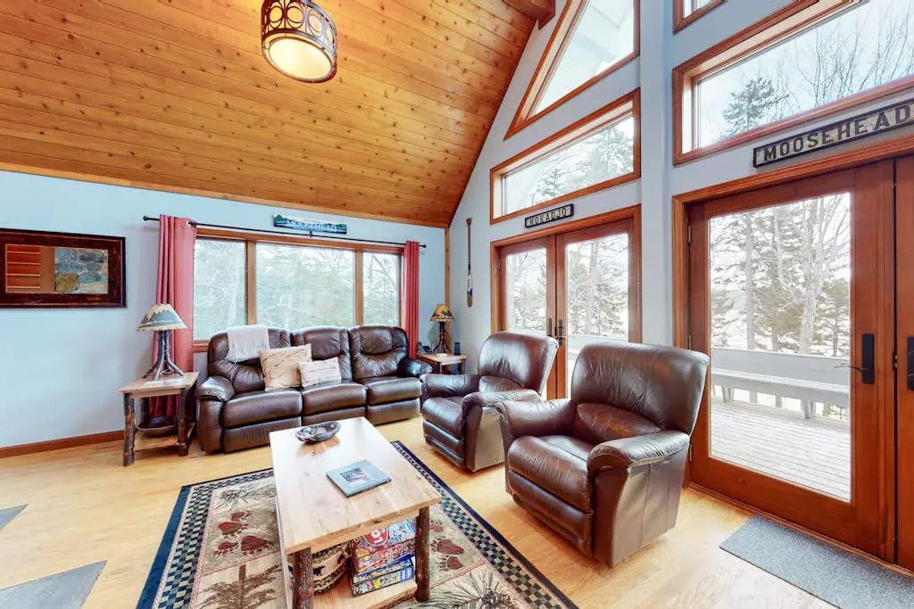 Lakeside Chalet