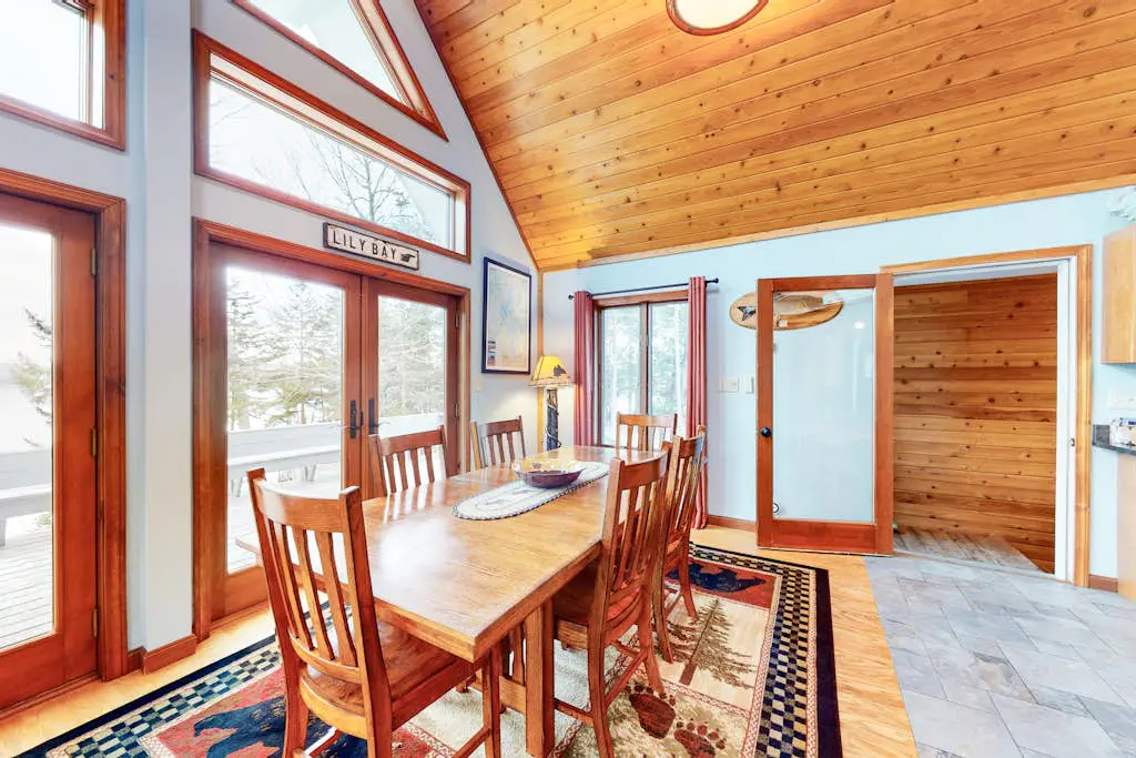 Lakeside Chalet
