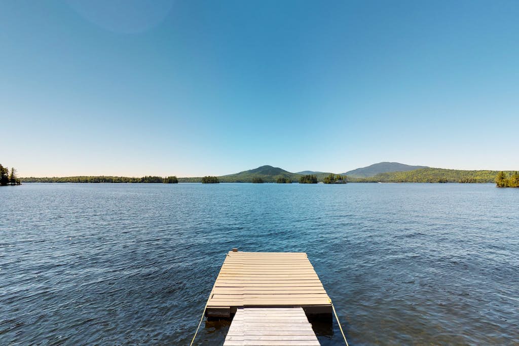 Dog-Friendly Lakefront Cabin with Full Kitchen, Firepit, Free WiFi, Great Views