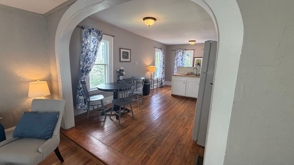Friendly home with our separate condos & free WiFi in the heart of downtown