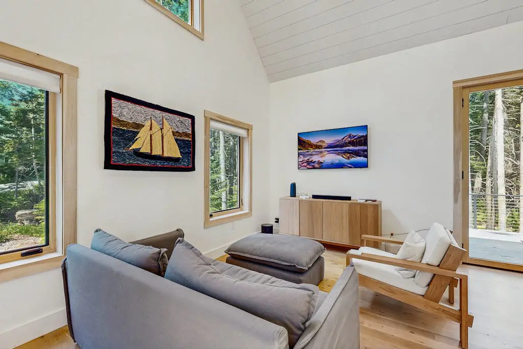 Spruce Shores Retreat