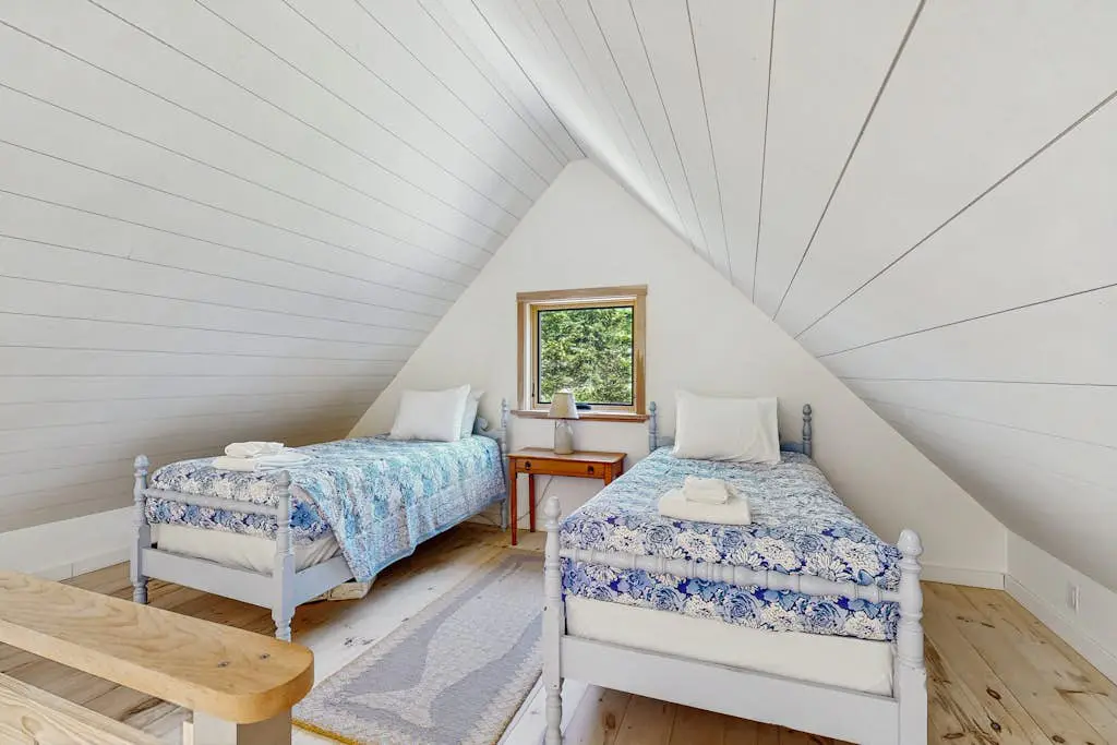 Spruce Shores Retreat