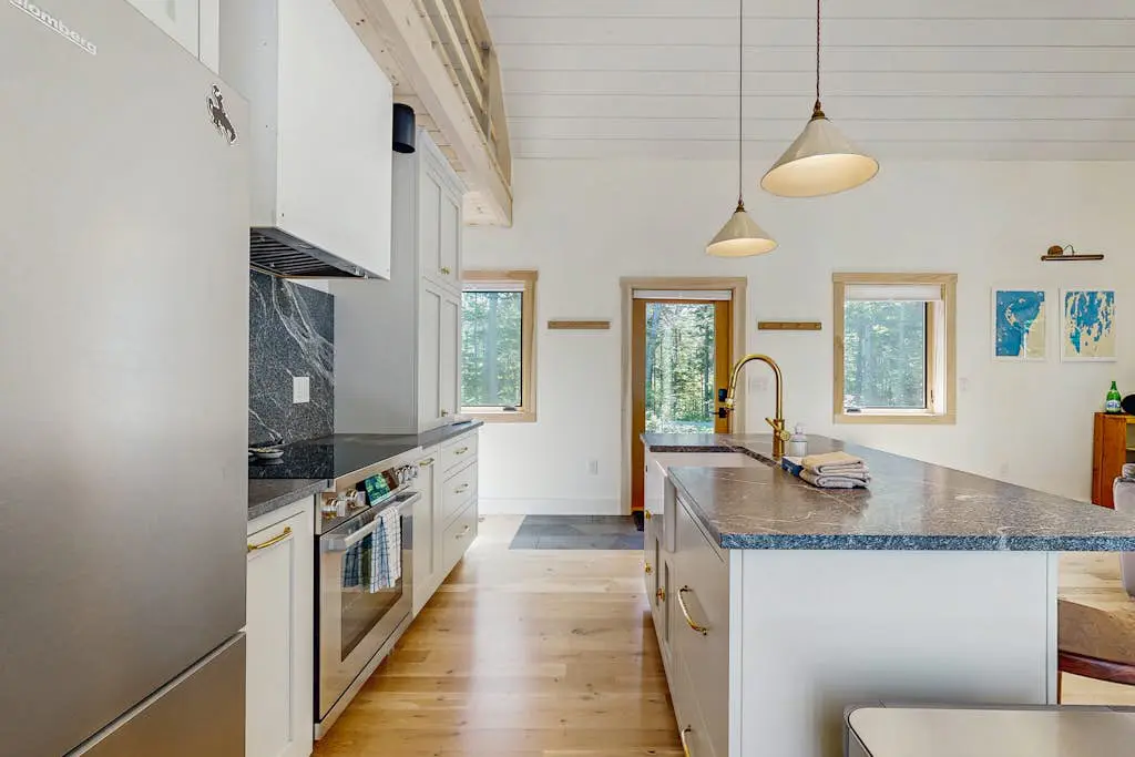 Spruce Shores Retreat