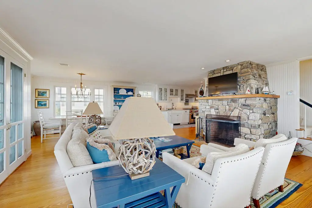Tranquil Ocean Retreat
