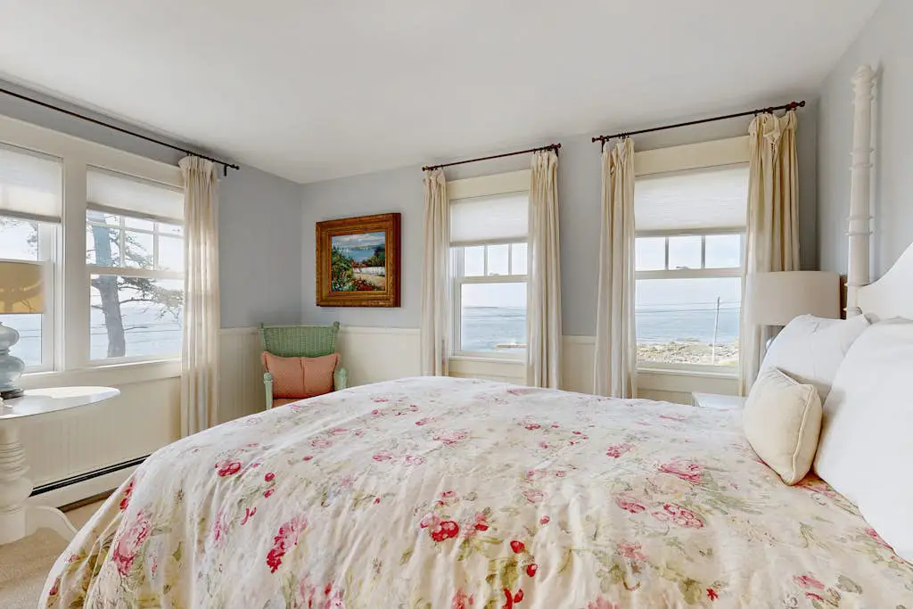 Tranquil Ocean Retreat