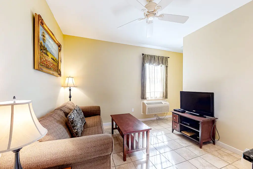 The Colonels Suites #4 and #5