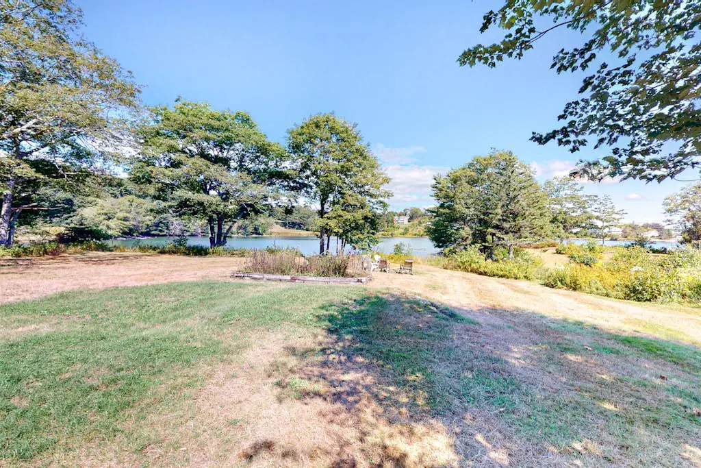 Murray Hill Waterside