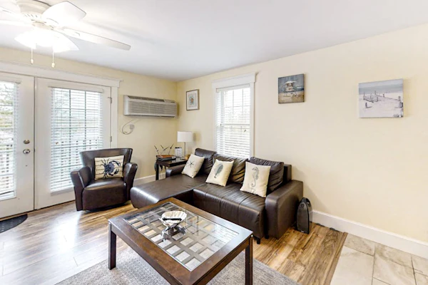 Water-view condo at Sheepscot Harbour Resort with deck, full kitchen, and WiFi