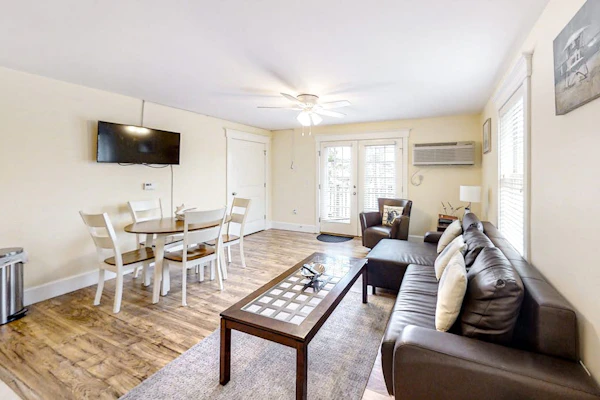 Water-view condo at Sheepscot Harbour Resort with deck, full kitchen, and WiFi