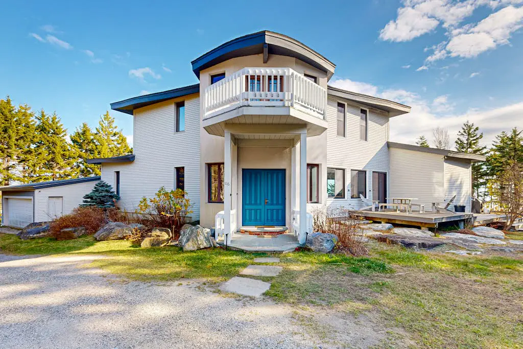 Oceanfront Gem