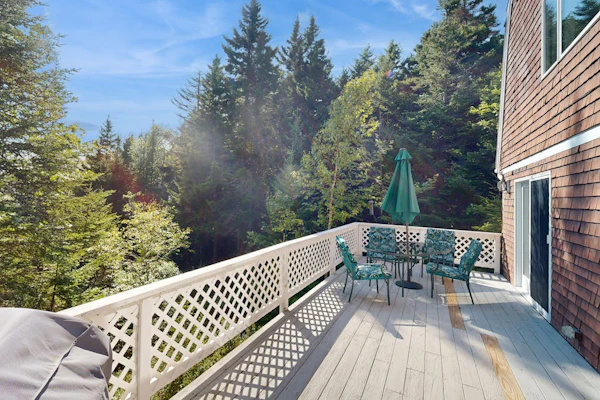 Romley House | Deck & New Luxe Kitchen | Near Boothbay Harbor