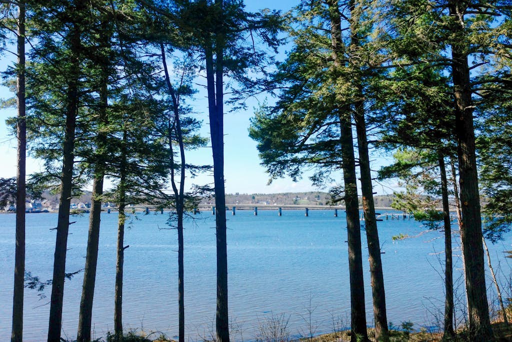 Stylish Condo at Sheepscot Harbor Resort w/Free WiFi, River Views, & Balcony