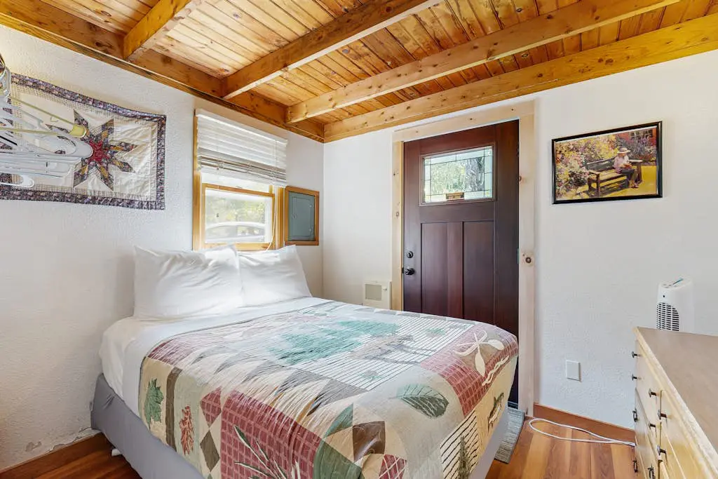 Sunset Point Mountaintop Cabin