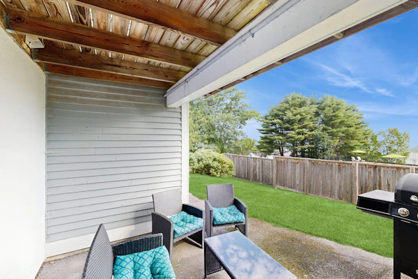 Dog-Friendly Townhouse w/Bay Views, Fast WiFi, and Partial A/C