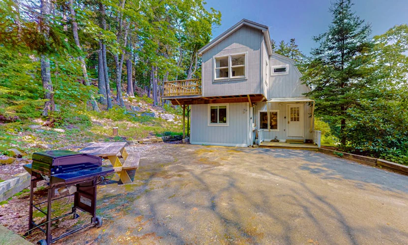 Renovated home with water views, - dogs okay