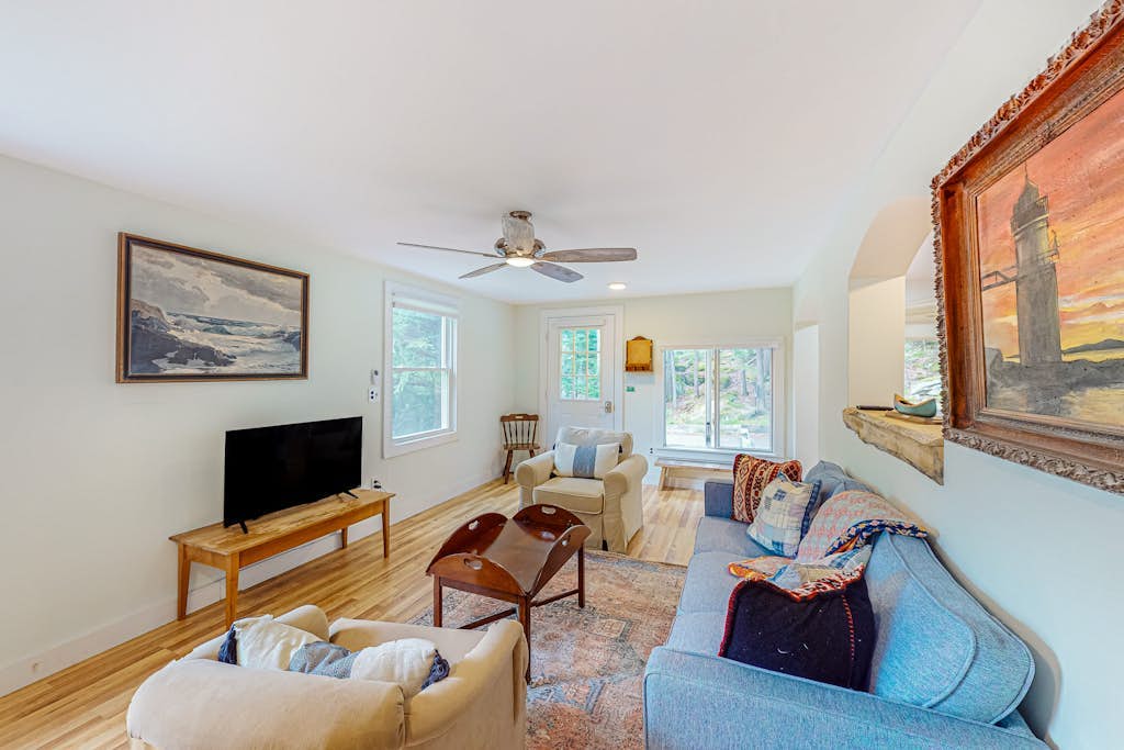 Renovated home with water views, - dogs okay