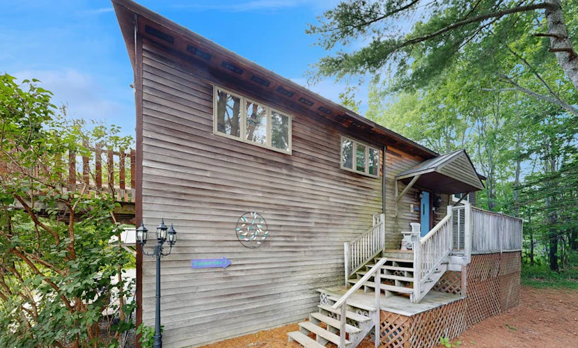 Cute cottage with fast WiFi & full kitchen - 1 mile to downtown & next to Acadia