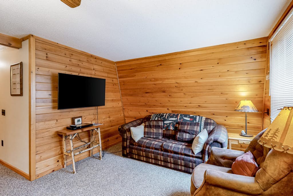 Lakeview Duplex Cabin -Combo Cabin #2 and Cabin #3