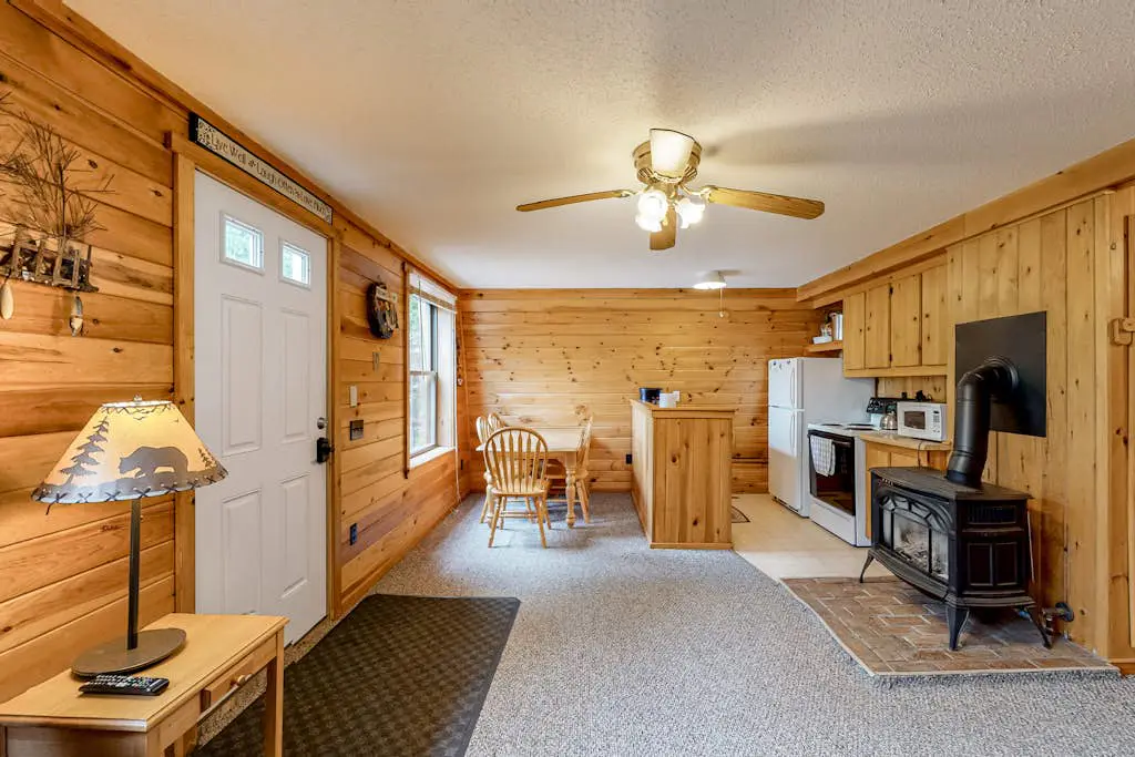 Lakeview Duplex Cabin -Combo Cabin #2 and Cabin #3