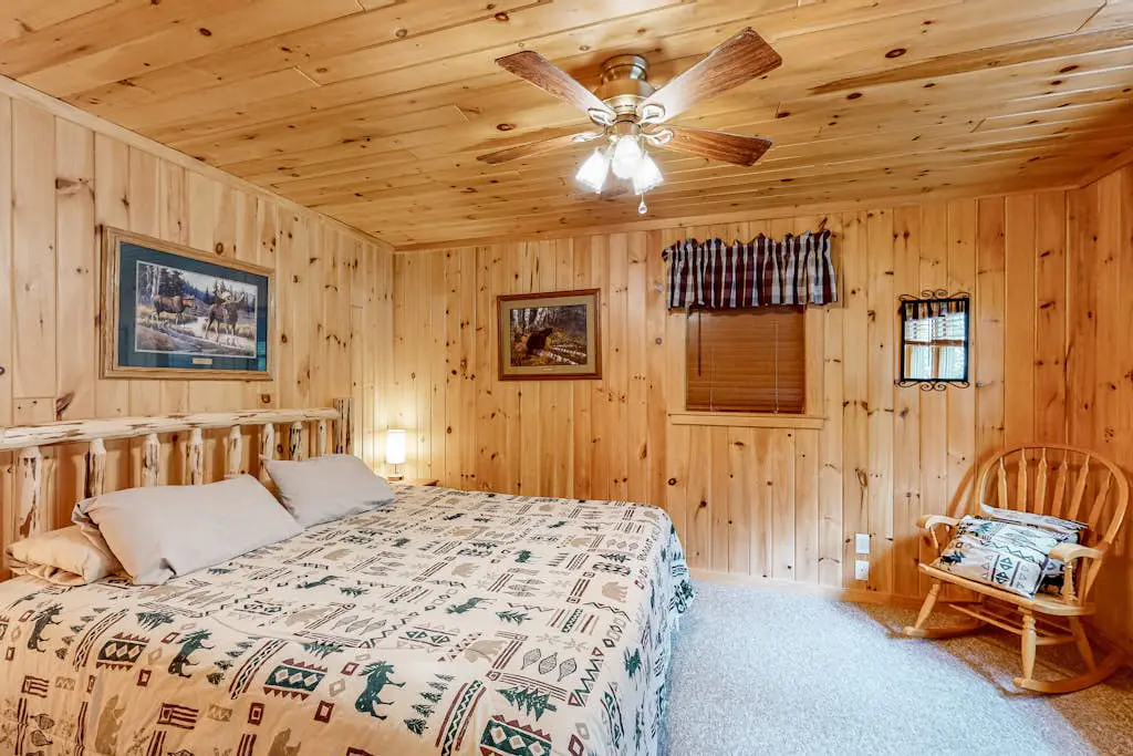 Lakeview Duplex Cabin -Combo Cabin #2 and Cabin #3